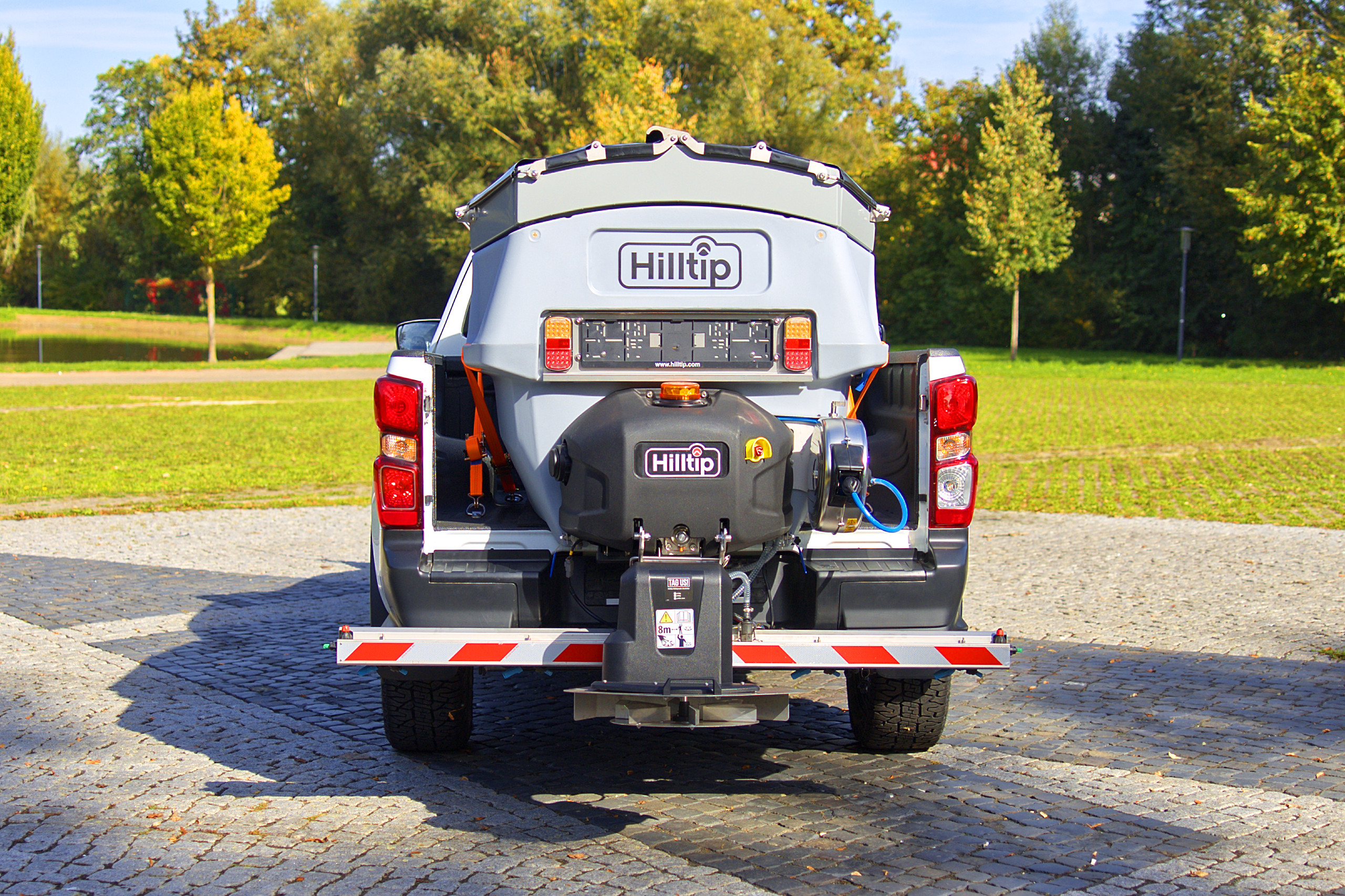 Isuzu D-Max Winterdienst Umbau HWNtec Hilltip Winterdienstfahrzeug Pickup