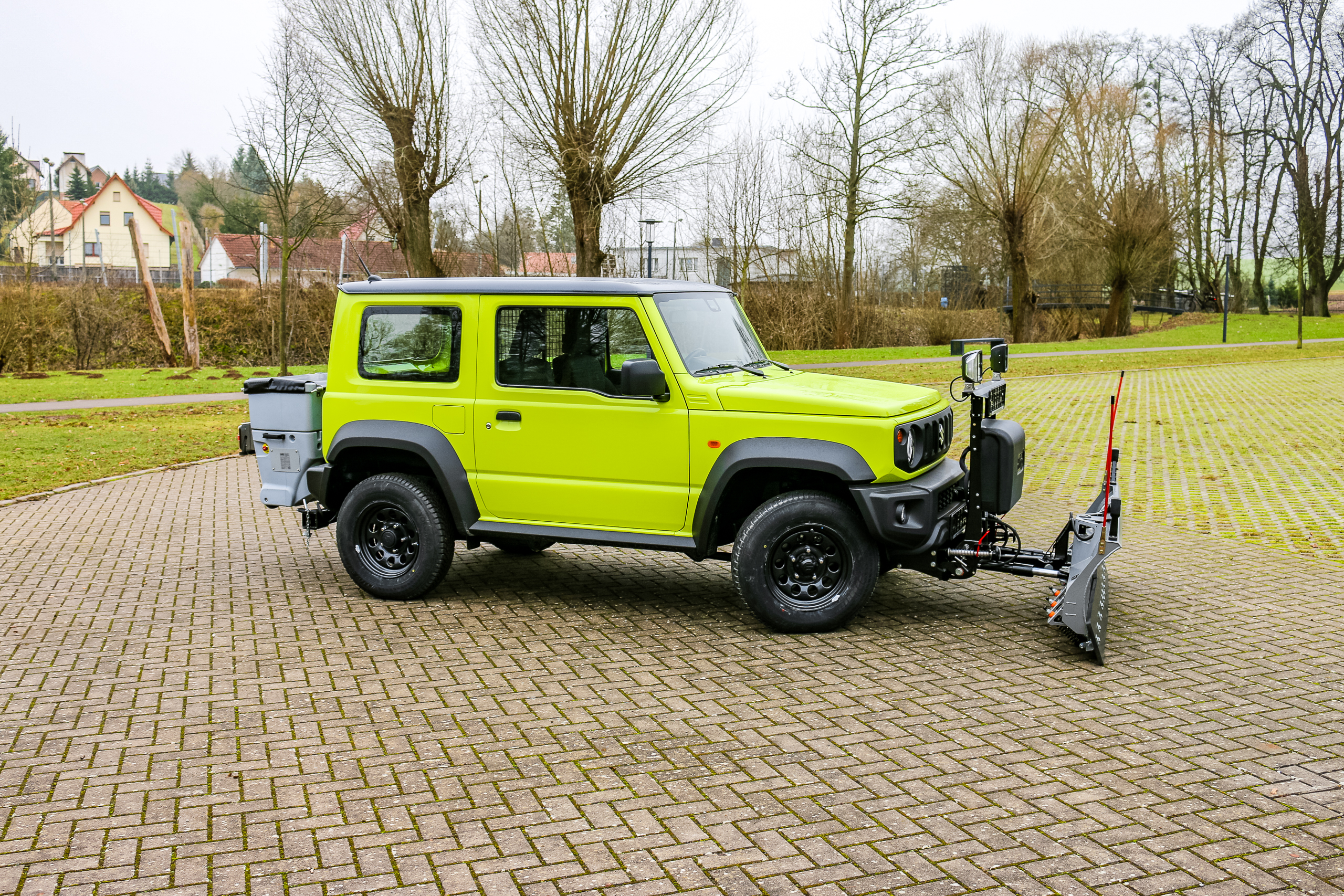 Suzuki Jimny Winterdienst Umbau Winterdienstfahrzeug sofort lieferbar HWNtec